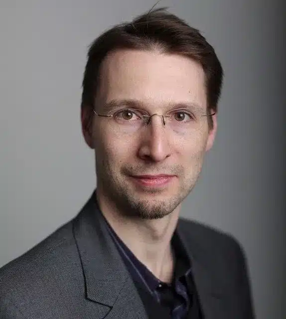 Мартін Сандбу